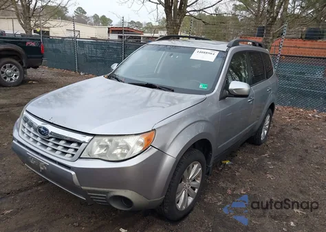 2013 Subaru Forester 2.5X Limited из США, поврежденный, VIN JF2SHAFCXDH417241